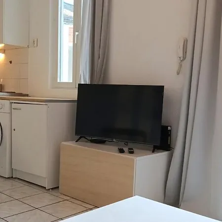 La Cour Palissy - T2 - Wifi - Tv Tours
