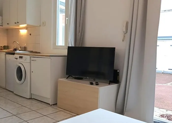 La Cour Palissy - T2 - Wifi - Tv Tours